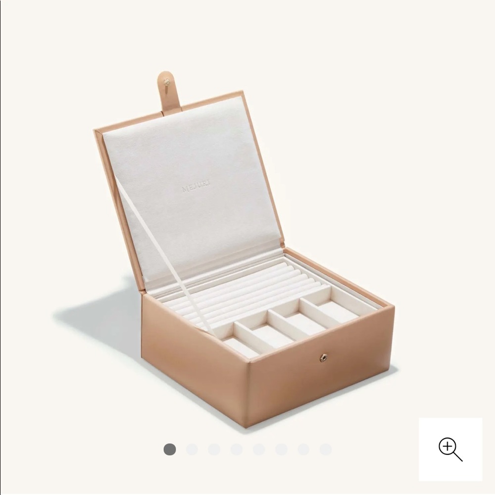 Mejuri large jewelry box!